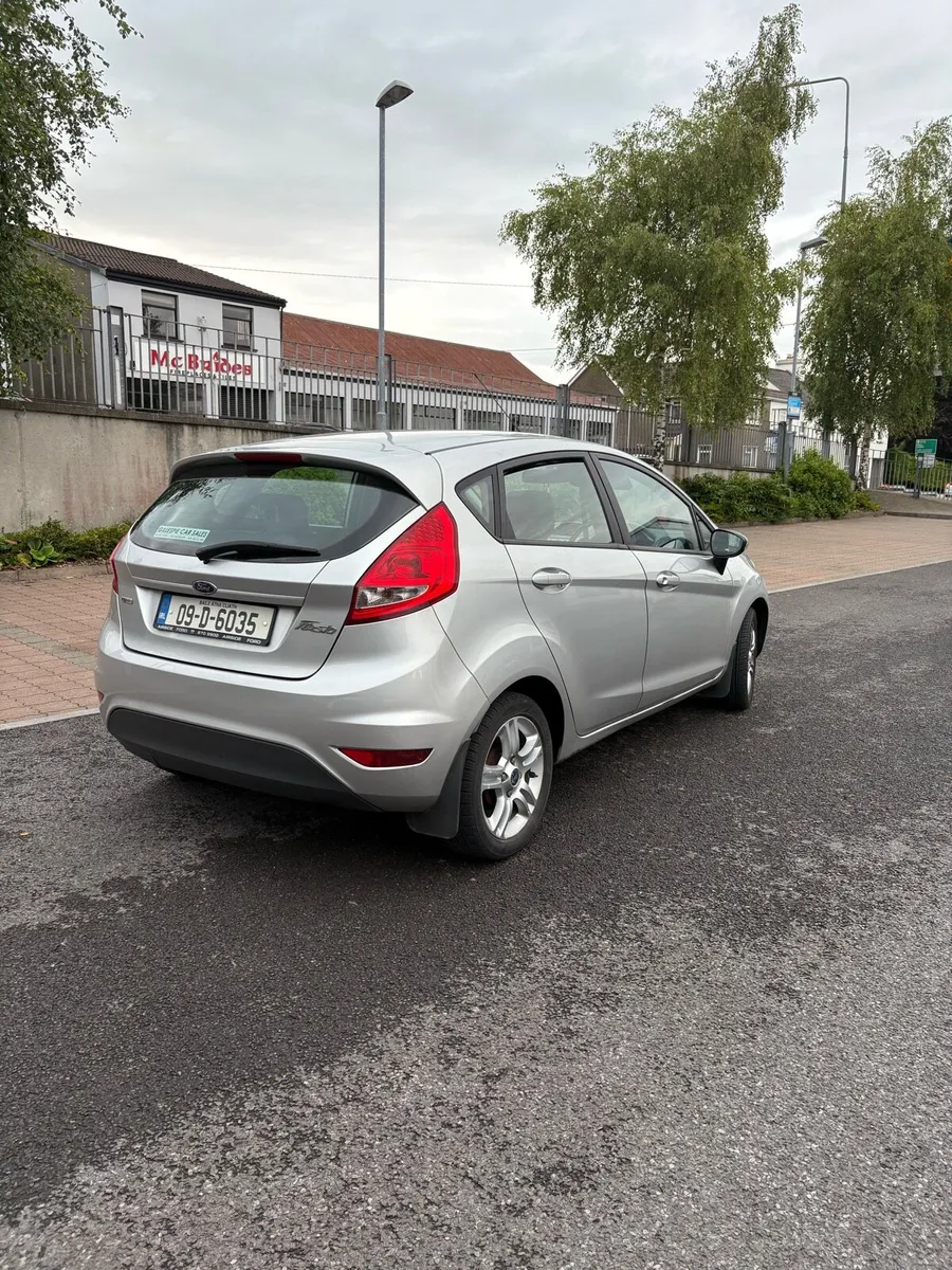 2009 Ford Fiesta - Image 4