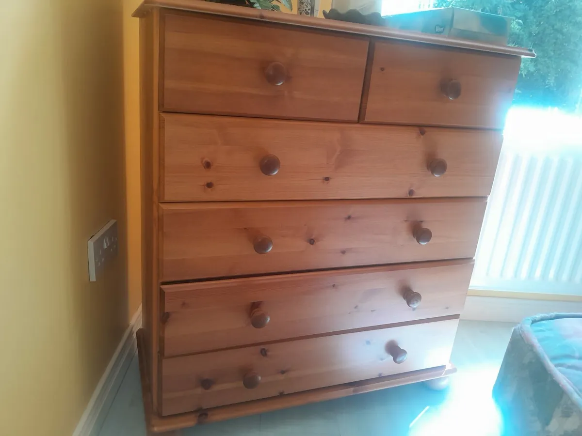Bedroom furniture full set + single box bed - Image 3