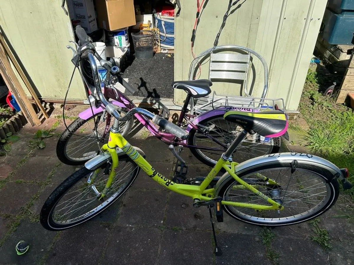 2 kids bikes - Image 1