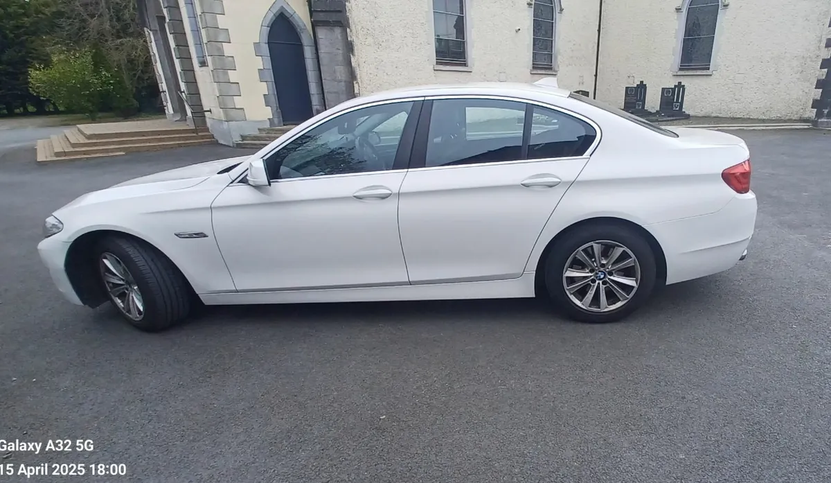 BMW 5-Series 2012 - Image 4