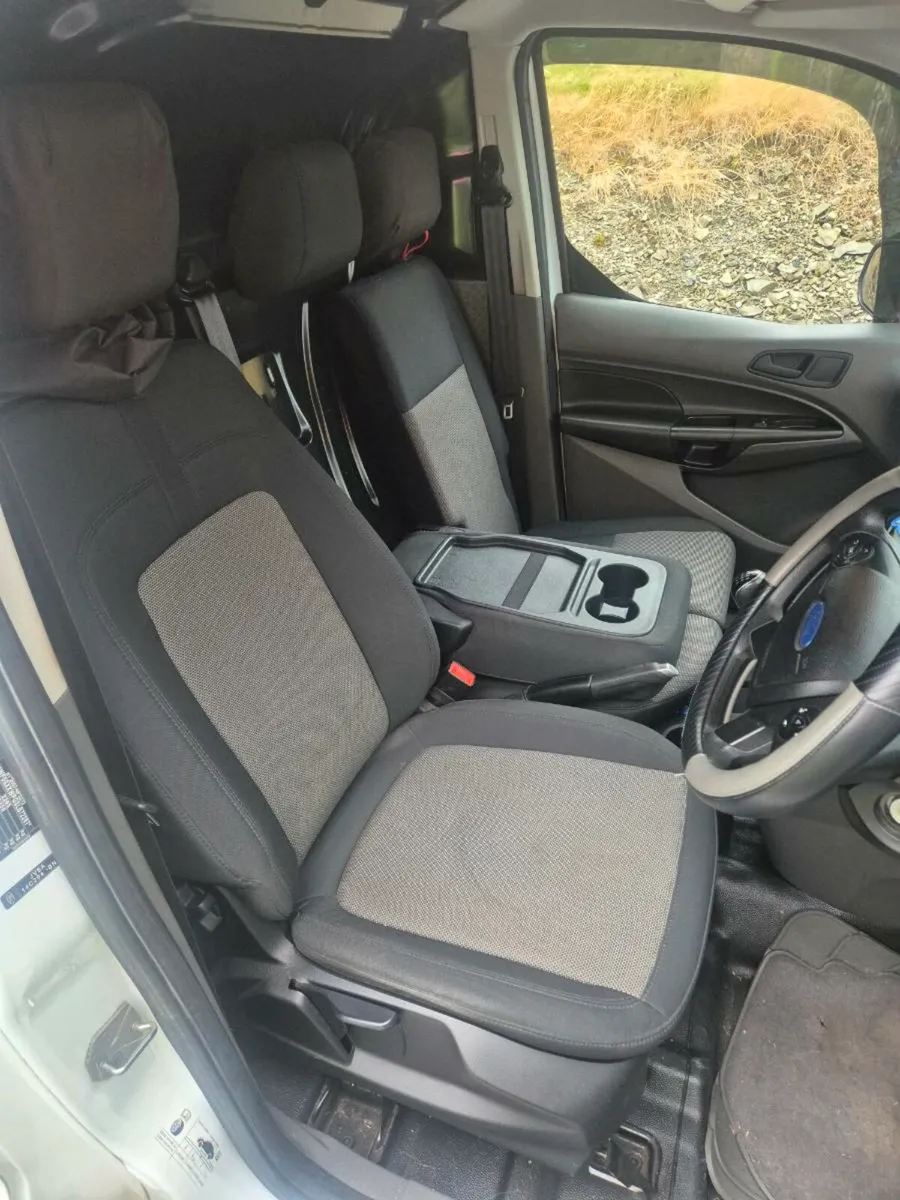 Ford Transit Connect - Image 3