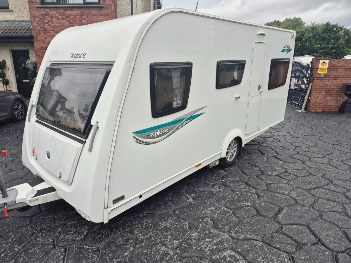 2015 Elddis  Xplore  Solid 434 Motor Movers - Image 1