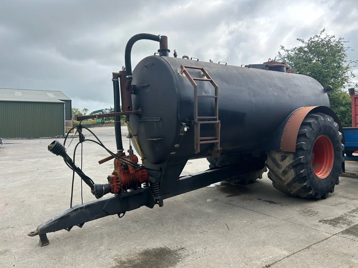 Conor 2500 LPG Tank on Wide Wheels - Image 3