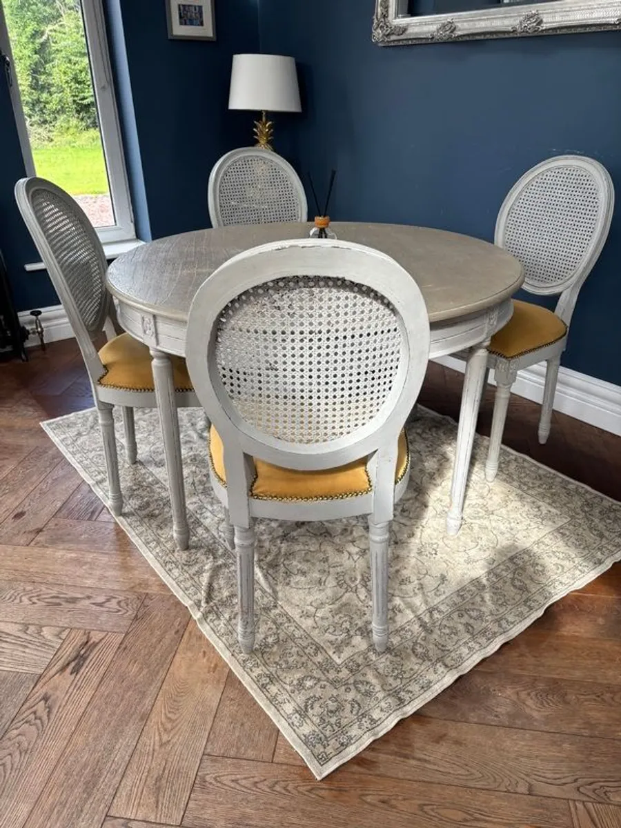 Coach House Dining Table and Chairs - Image 1