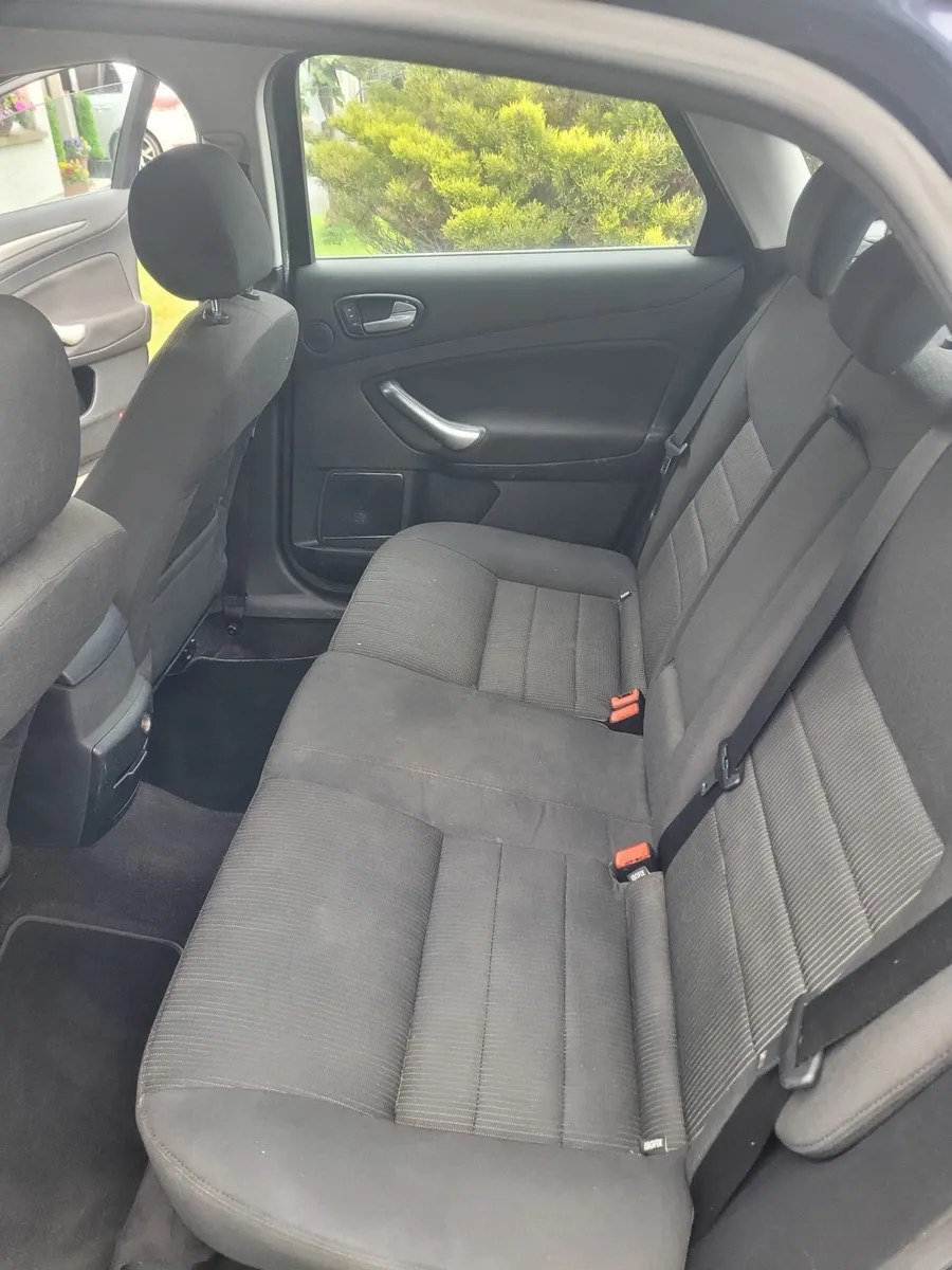 Ford Mondeo 2010 - Image 1