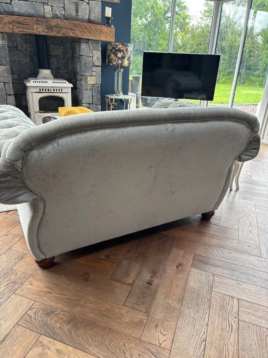 Chesterfield Sofa - Image 4