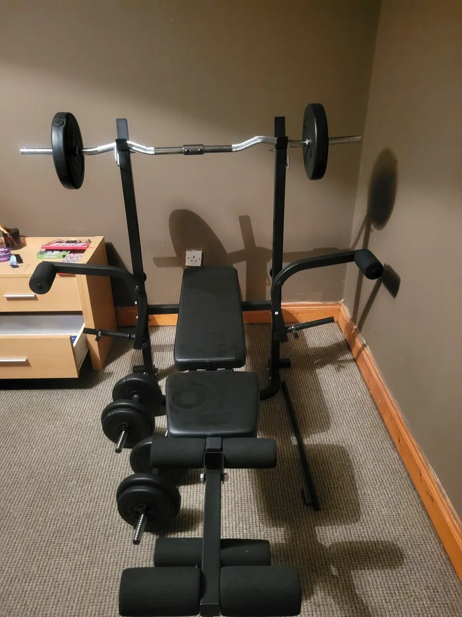 Weight bench and weights