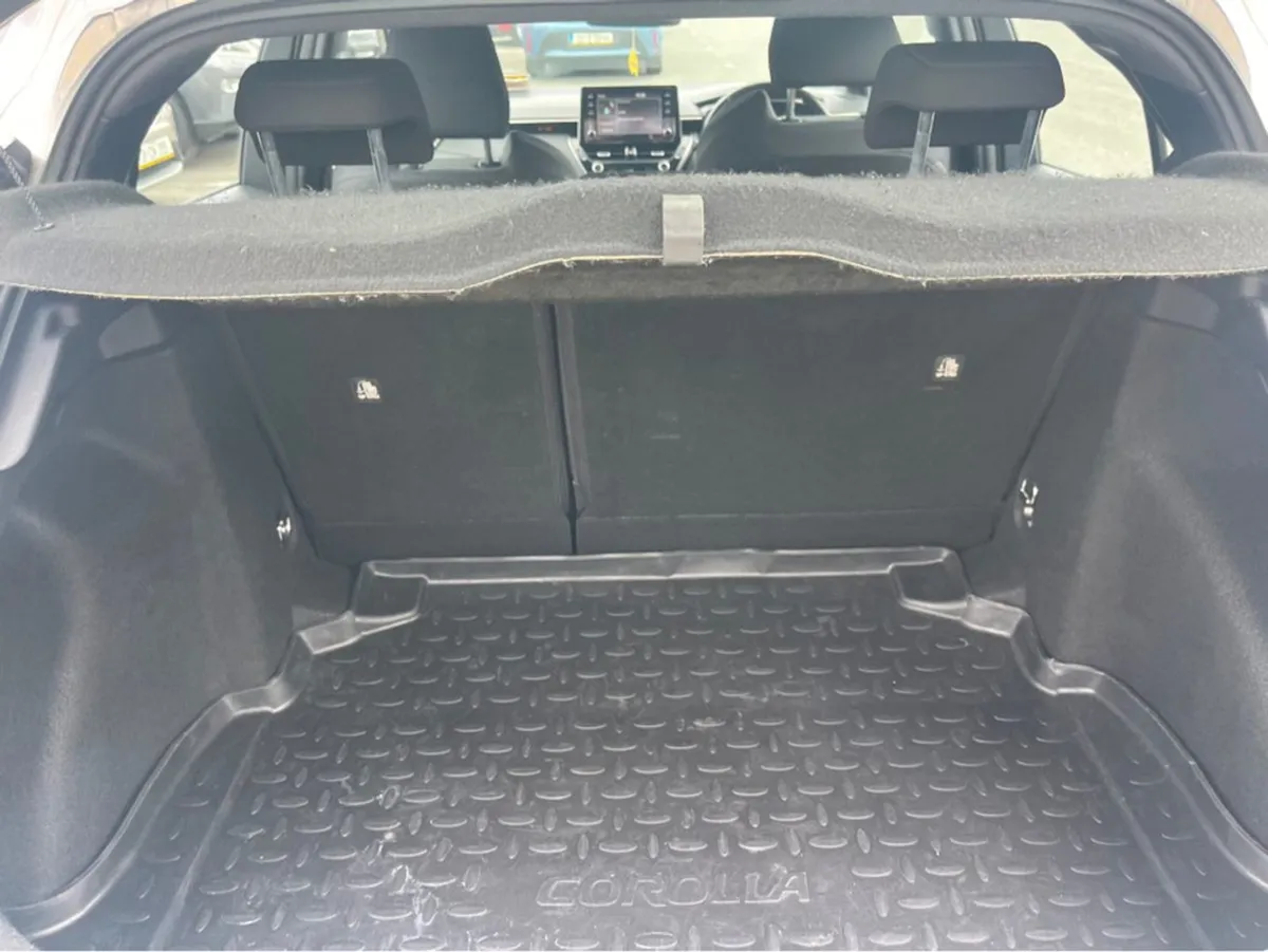 Toyota Corolla Hybrid Luna H/B 4DR Auto A - Image 4