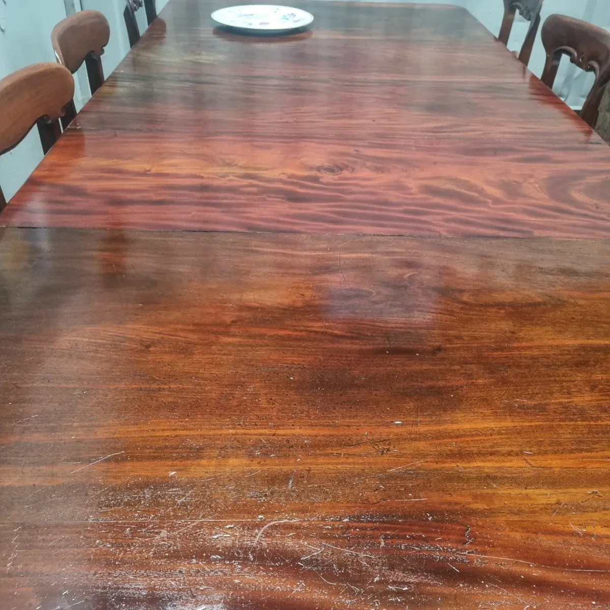 VICTORIAN DINING ROOM TABLE & EIGHT CHAIRS - Image 3