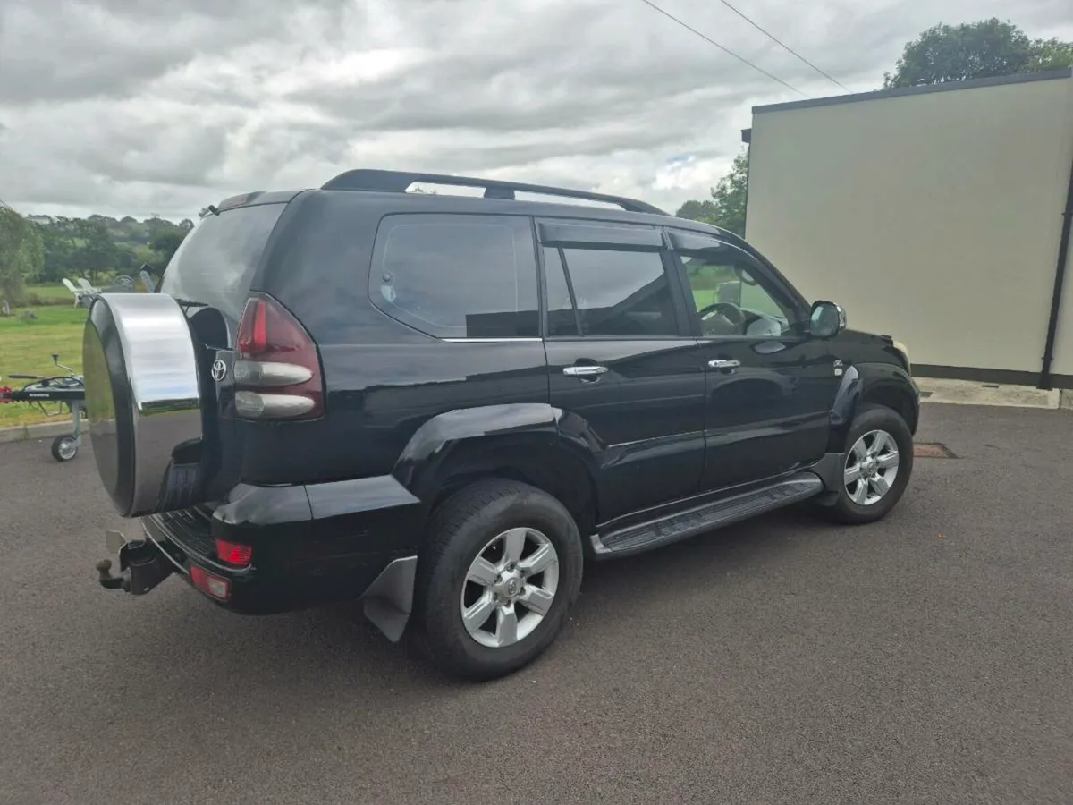 Land cruiser 2006 - Image 2