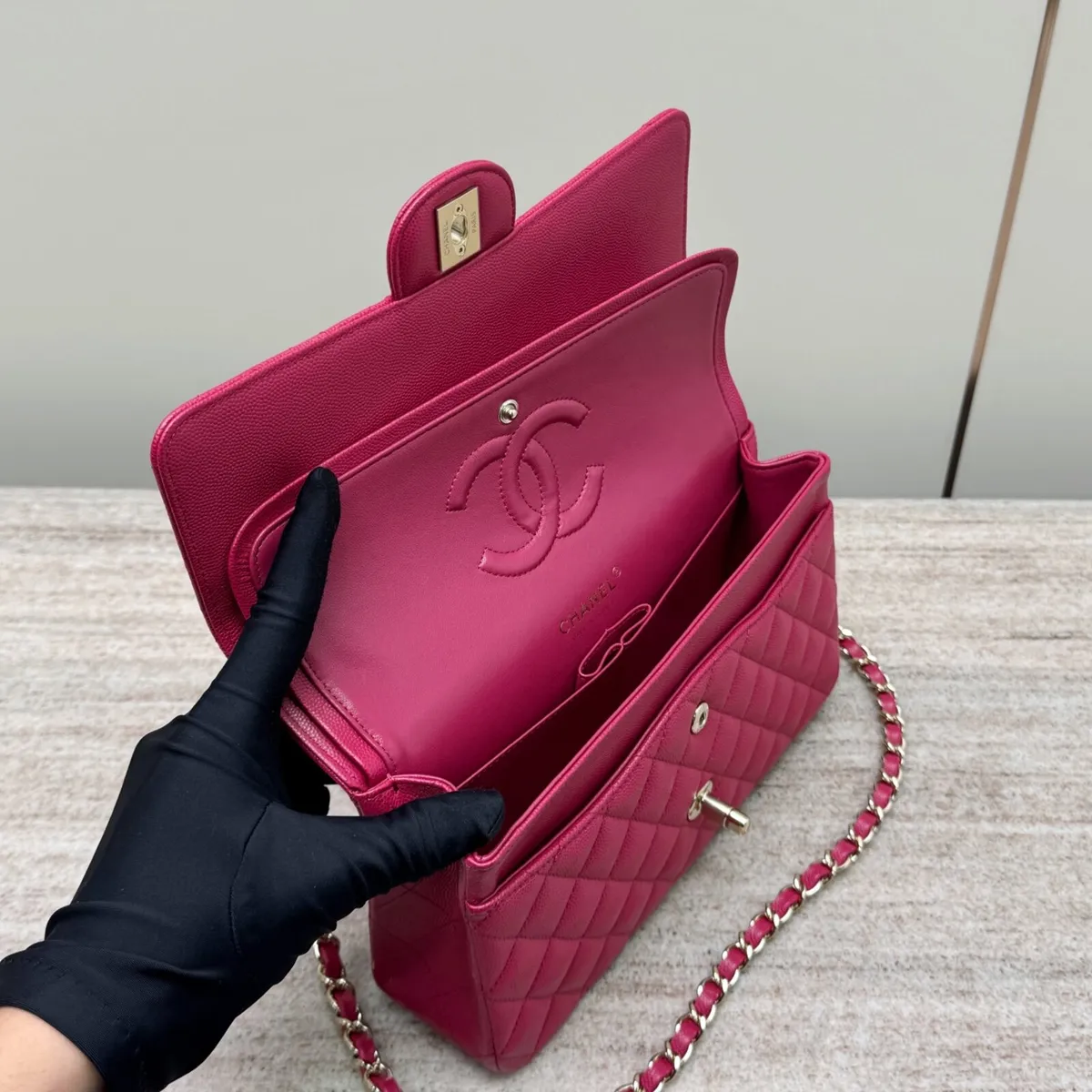 Channel handbags 👜 - Image 1