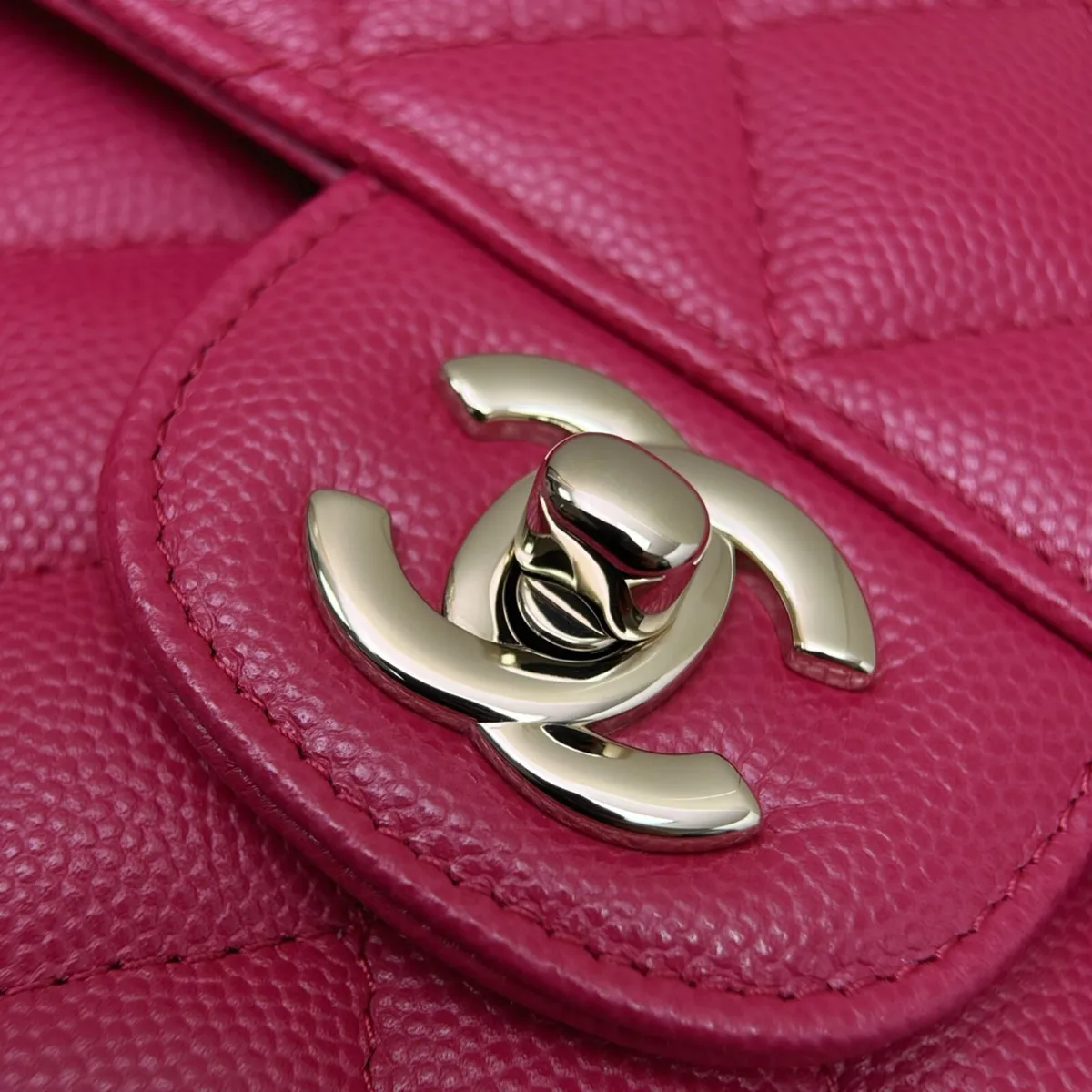 Channel handbags 👜 - Image 4