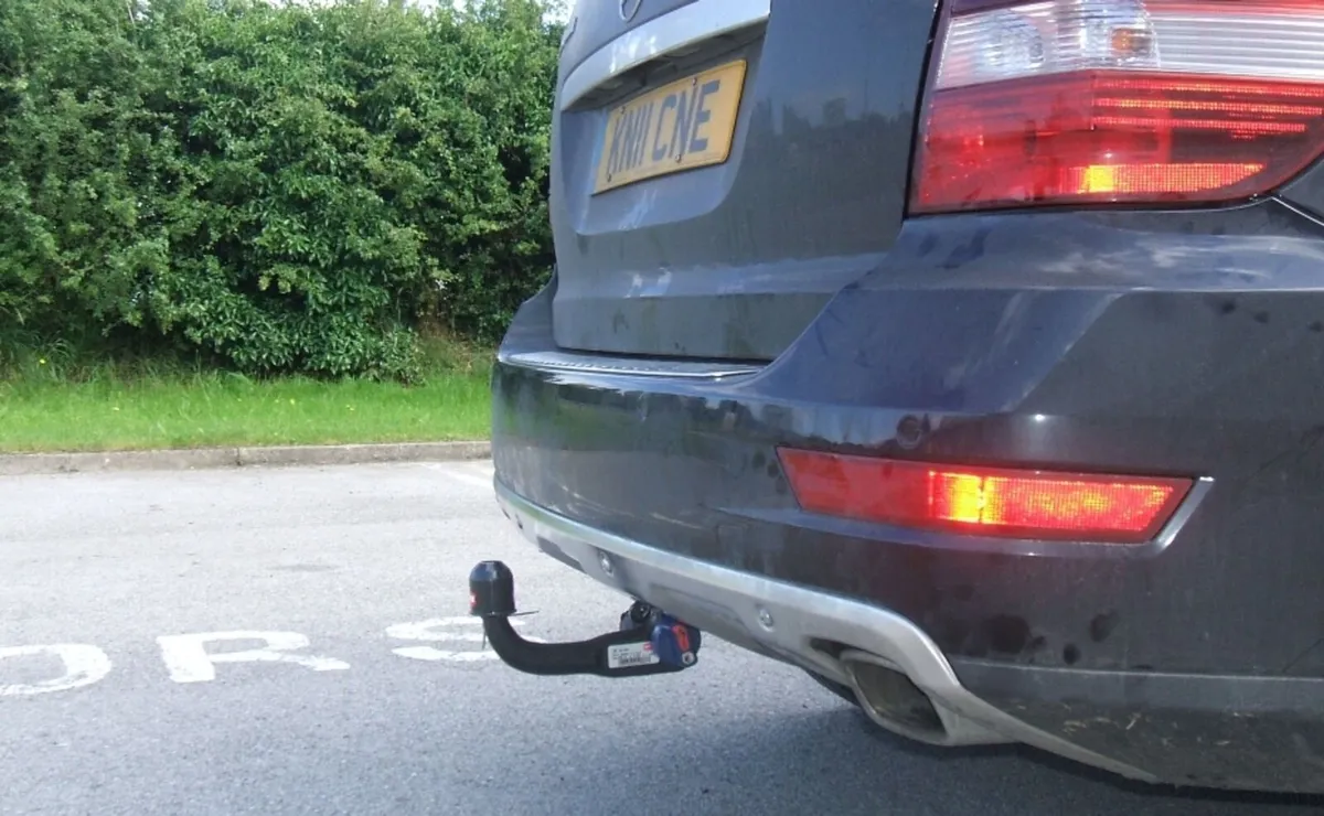 Mercedes ML Hitch - Image 1