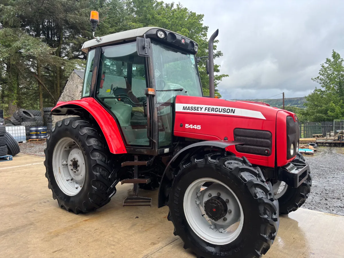 Massey Ferguson 5445 **NO VAT** - Image 3