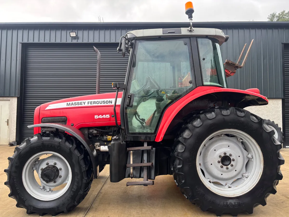 Massey Ferguson 5445 **NO VAT** - Image 1
