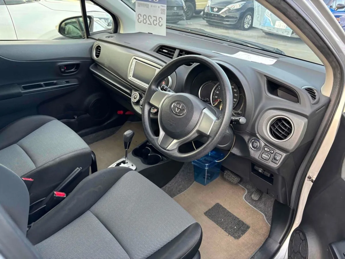 Toyota Yaris 1.0 Smile Eition Auto - Image 3