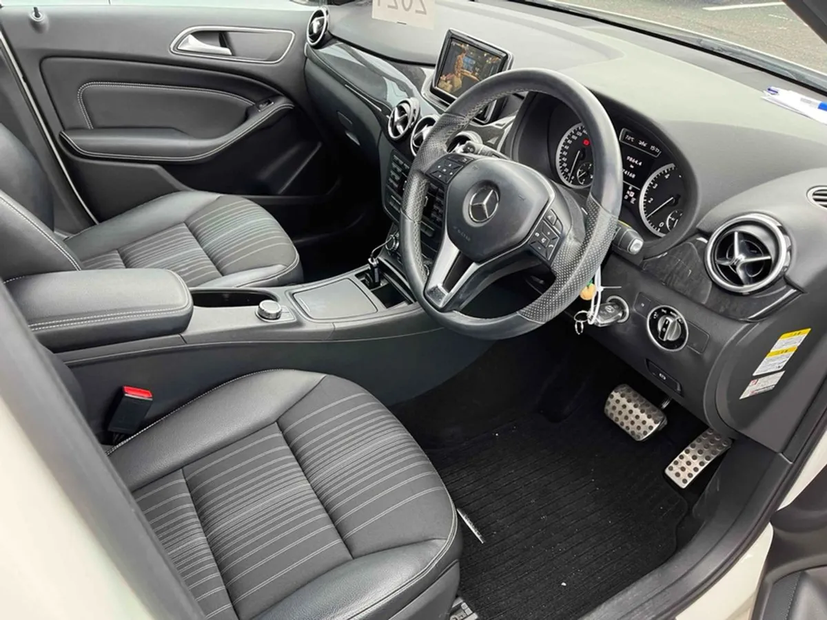 Mercedes-Benz B-Class 1.6 B180 Auto - Image 3