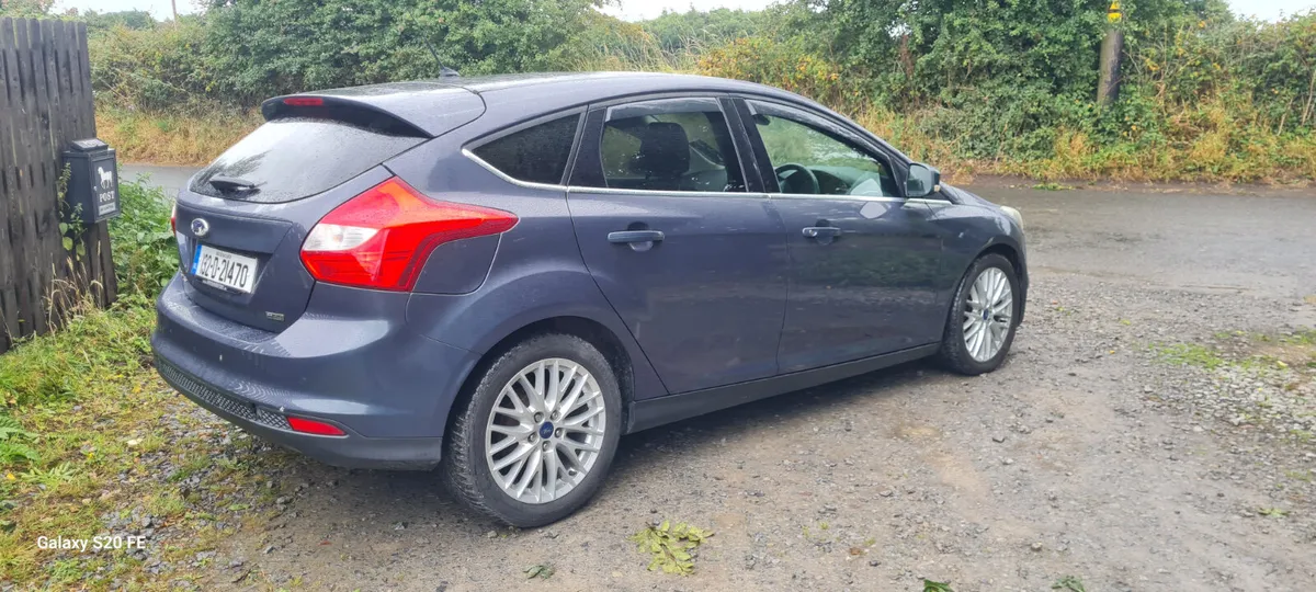 Ford Focus 2013 - Image 3