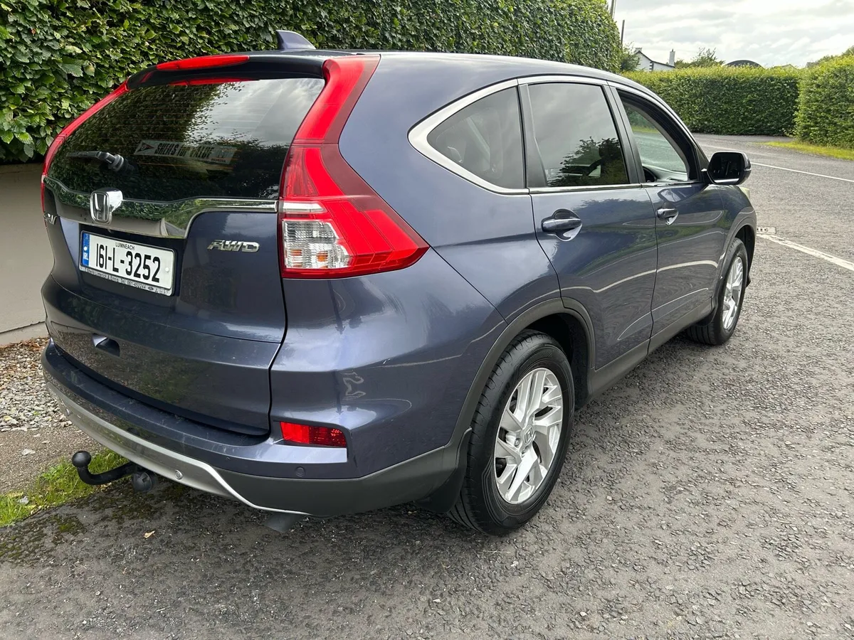 Honda CRV 2016 Automatic 4x4 - Image 4