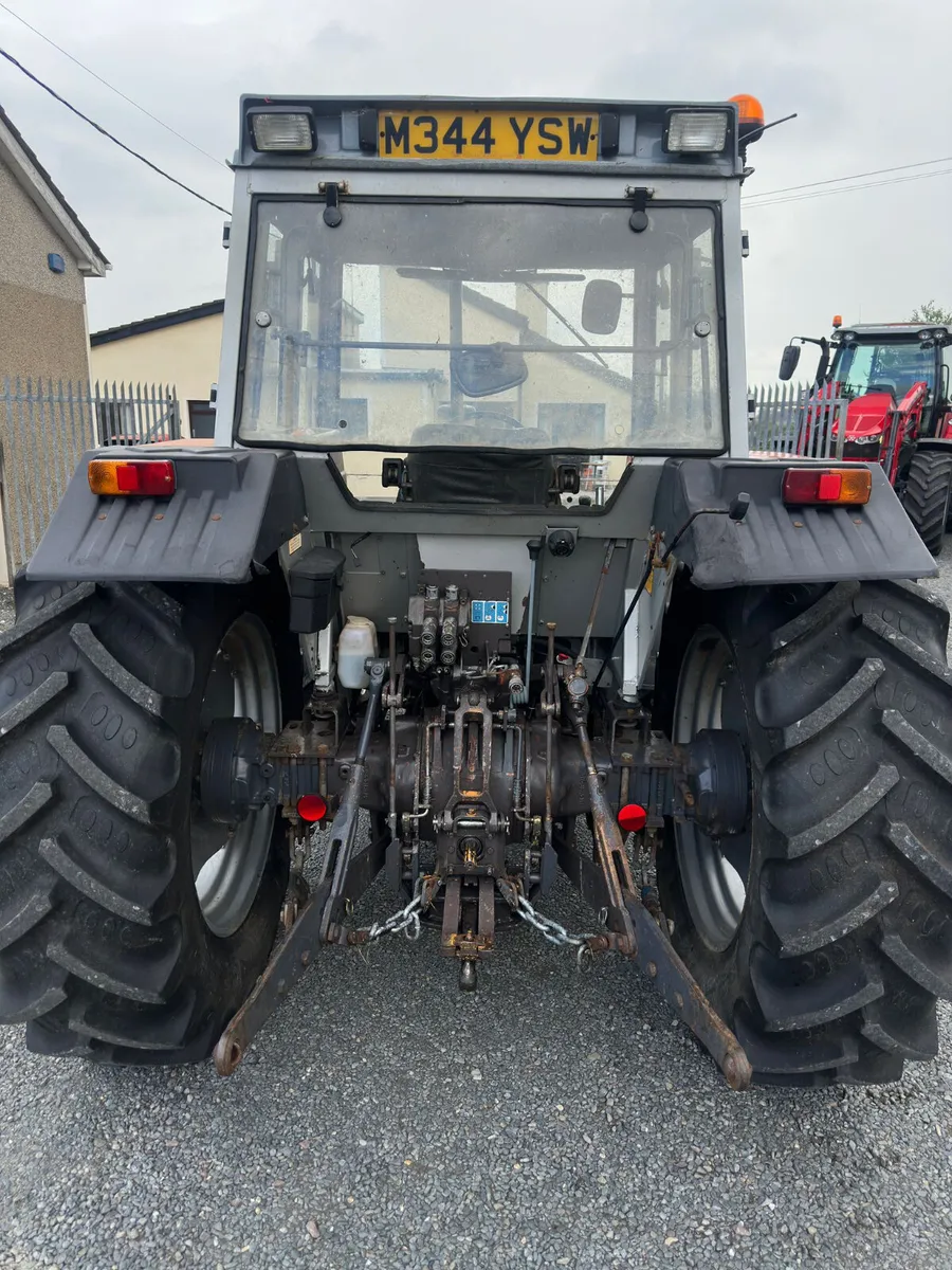 Massey Ferguson 390 4wd - Image 4