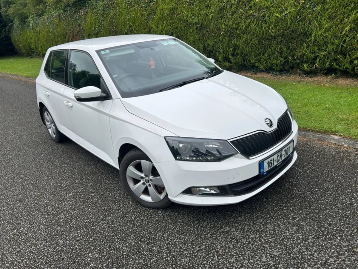 Skoda Fabia Ambition 1.2 TSI Automatic//only 7100 - Image 2
