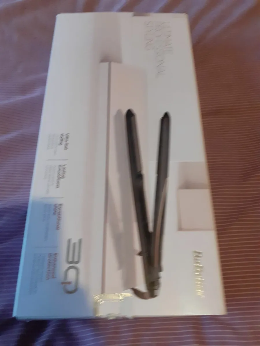Hair  straighter - Image 2