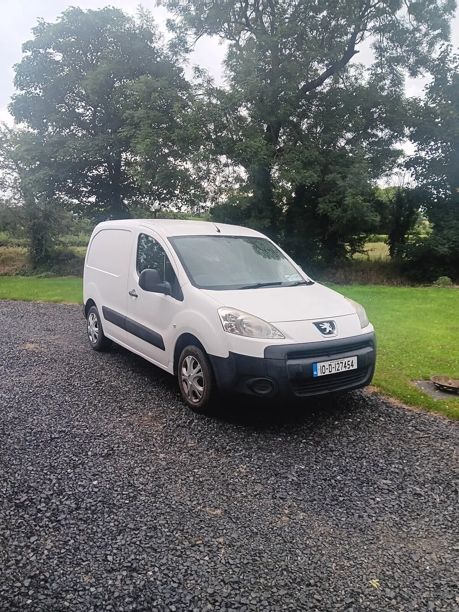Peugeot Partner 2010 - Image 1