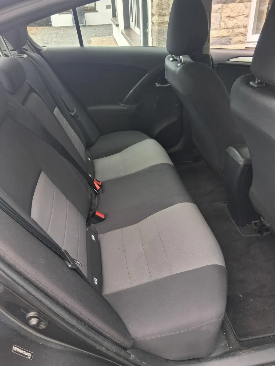 Toyota Avensis 2017 - Image 3