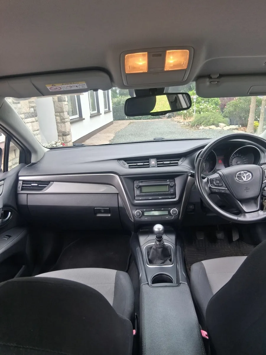 Toyota Avensis 2017 - Image 4