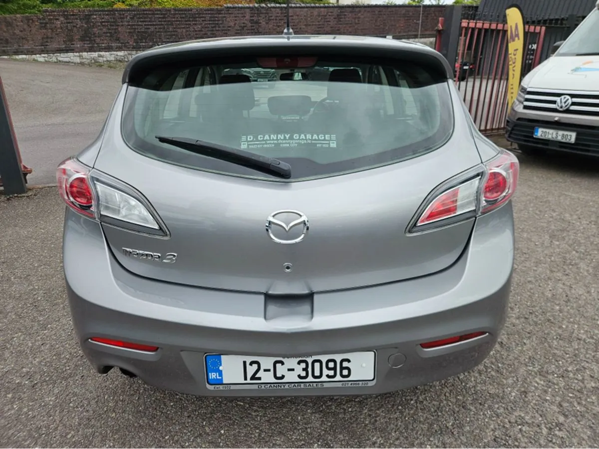 Mazda 3 1.6 D Sport 115PS 5DR - Image 3
