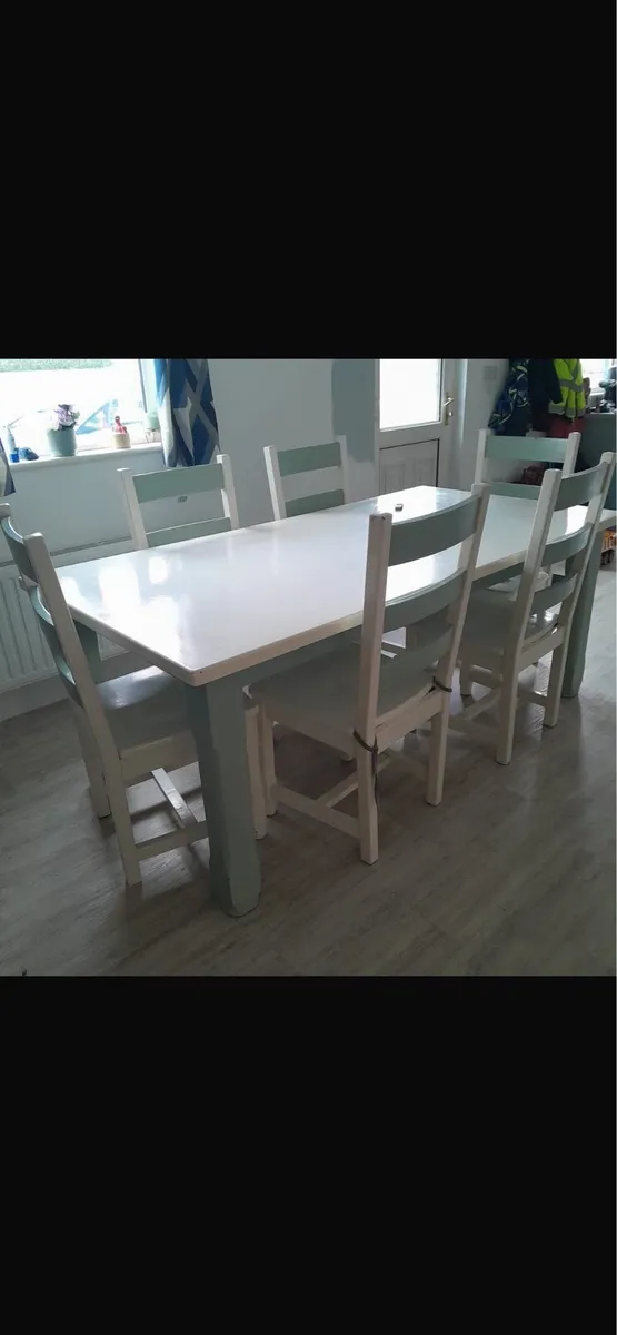 Large wooden Table and 8 chairs - Image 1