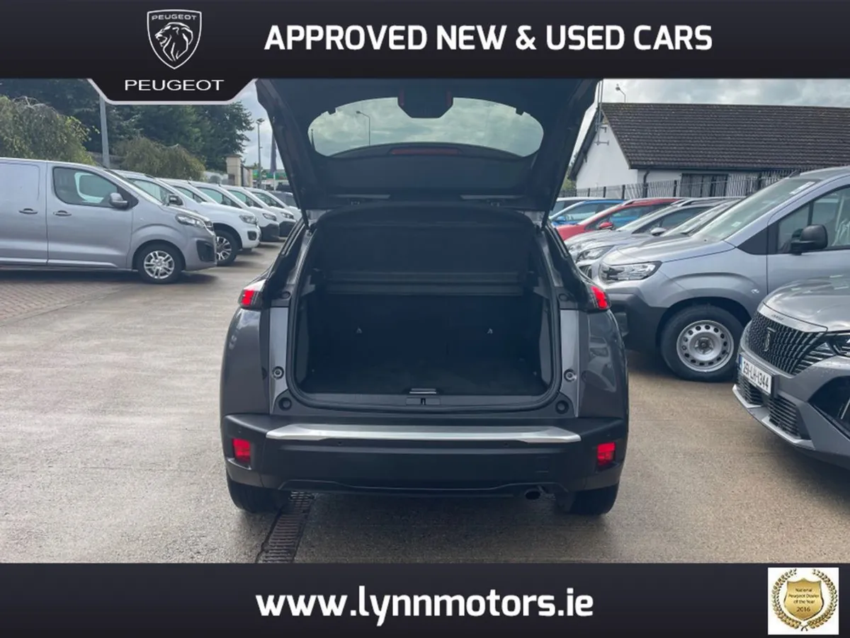 Peugeot 2008 Allure 1.2 100 6.4 4DR - Image 2