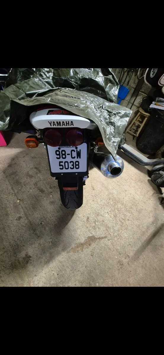 YAMAHA R1 - Image 2