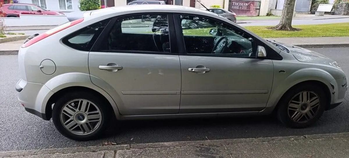 2008 Ford Focus - Image 3