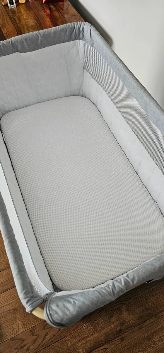 Babylo Cozi Sleeper/  Baby Crib with Storage Shelf - Image 3