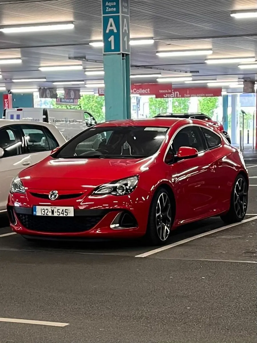 Vauxhall Astra 2013 - Image 1
