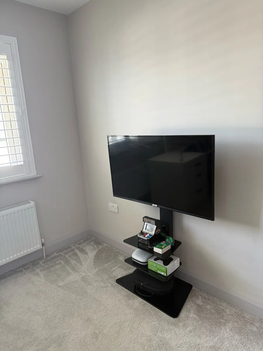 Bontech tv stand - Image 3
