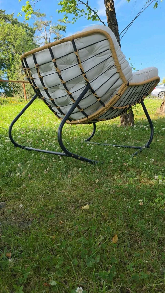 Rocking chair with cushion brand new - Image 2