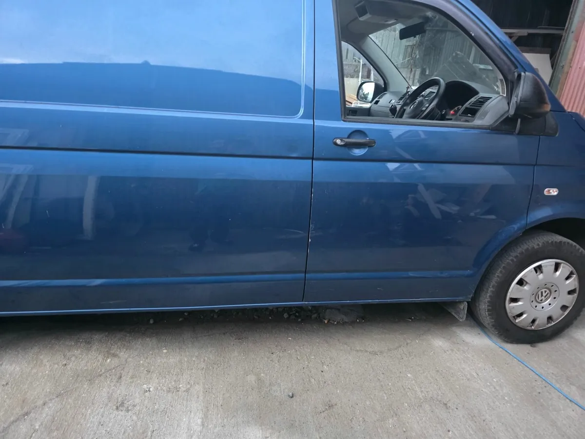 Volkswagen Transporter 2010 - Image 3