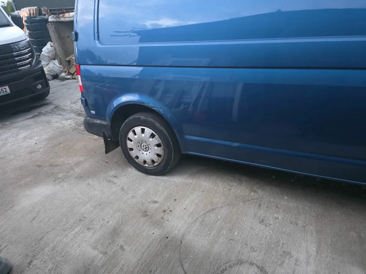 Volkswagen Transporter 2010 - Image 4