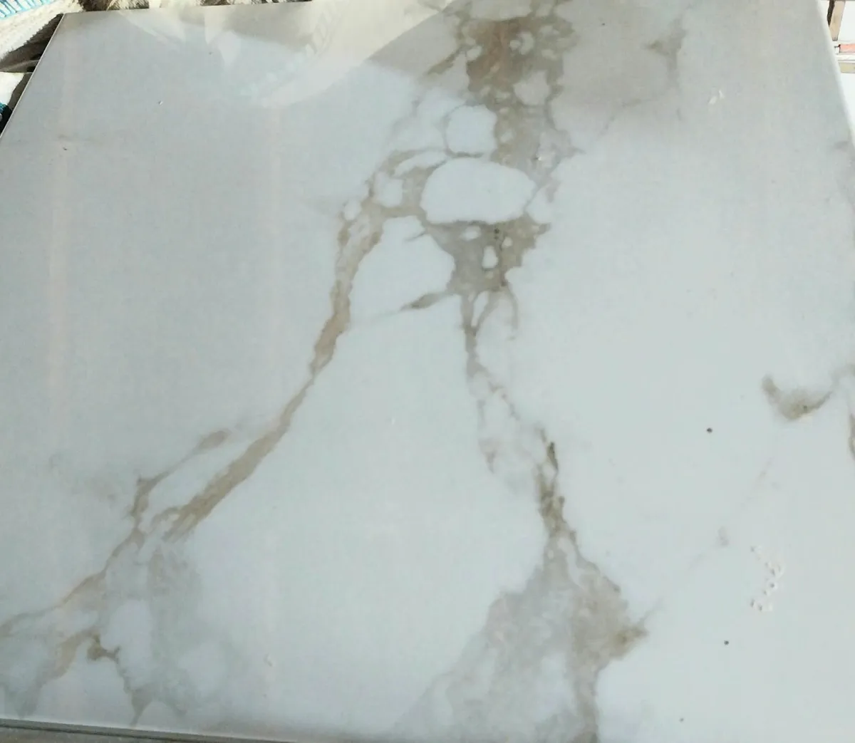Gold Calacatta 61 x61 Porcelain Floor Tile - Image 2
