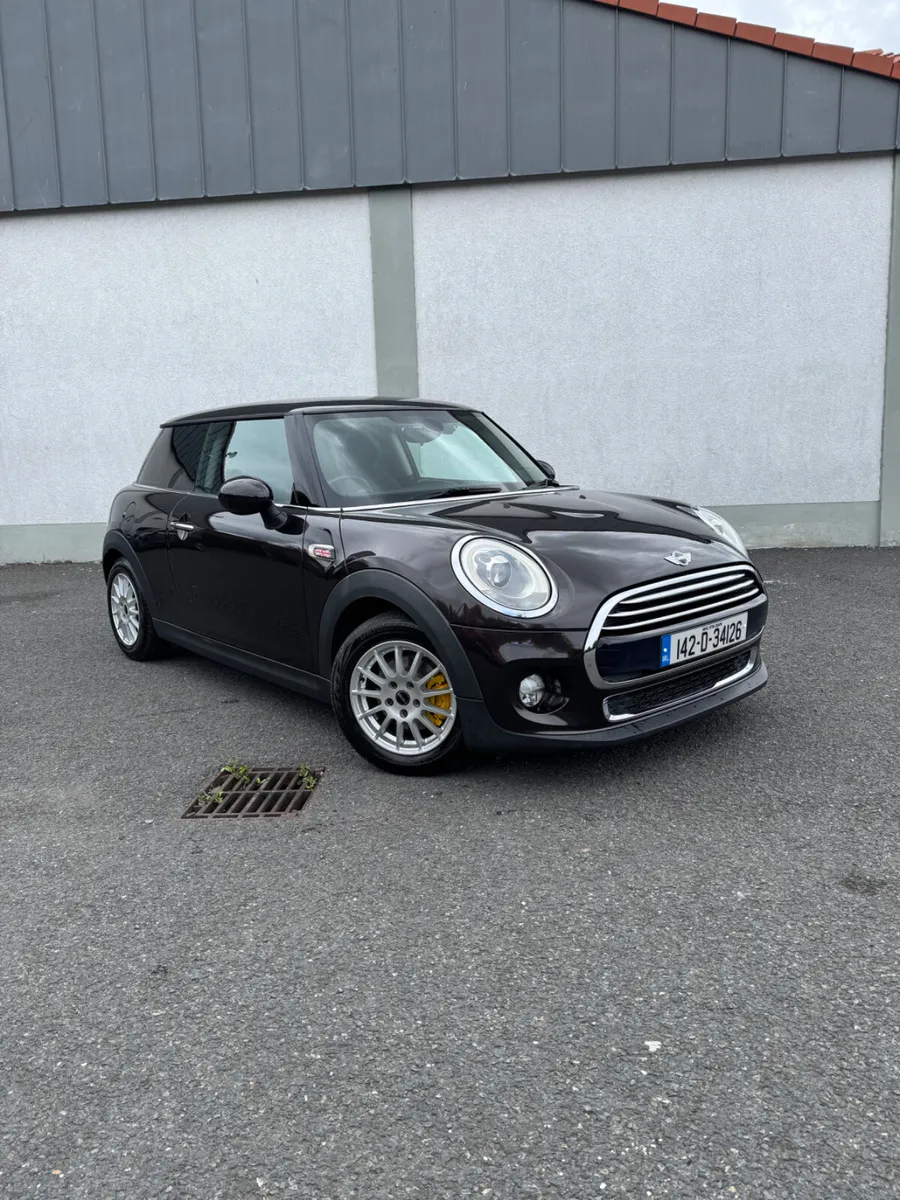Mini Cooper 1.6 Automatic - Image 1