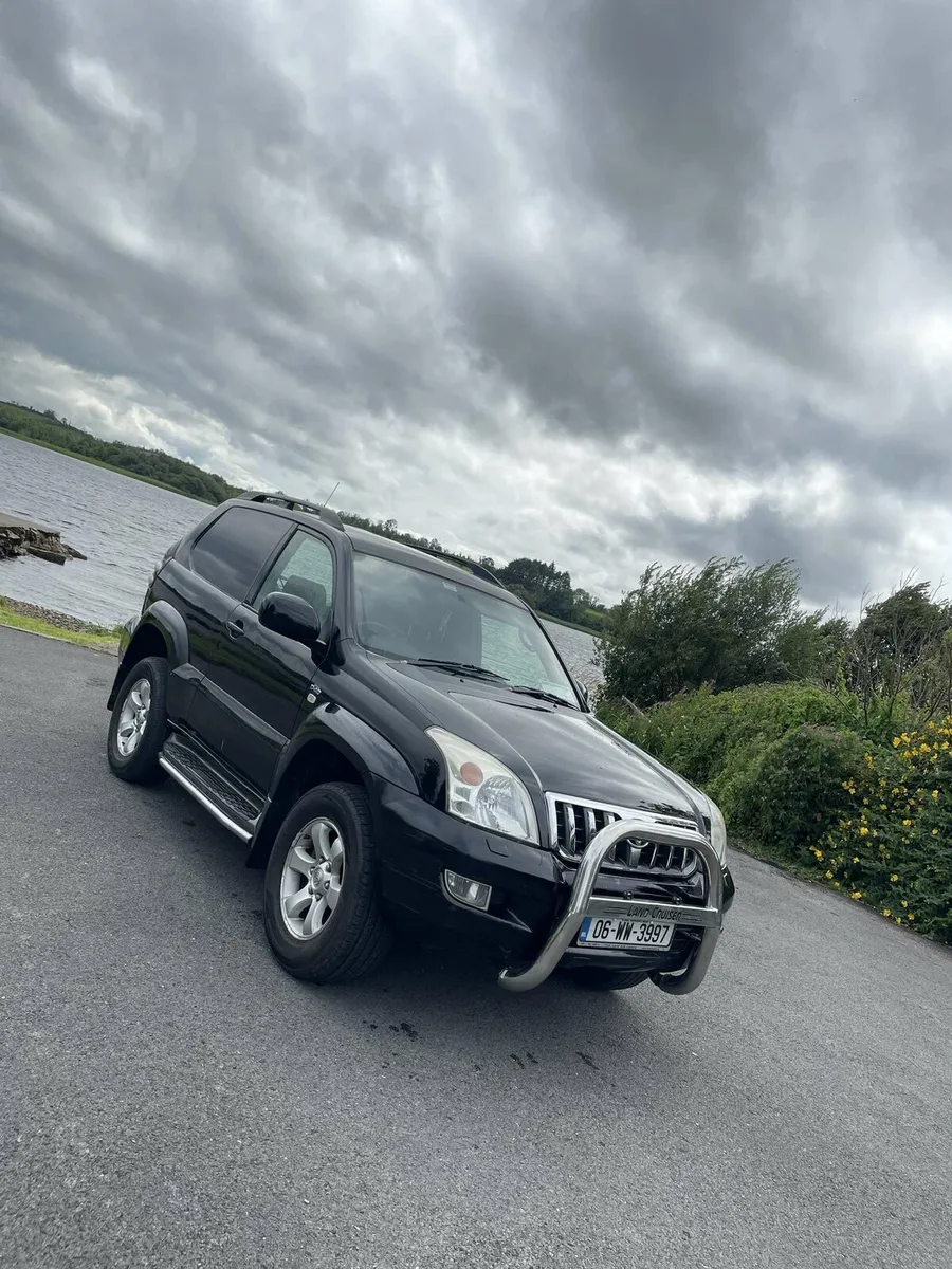 Land cruiser - Image 1