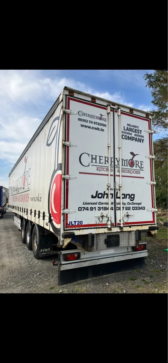 2009 Montracon Curtainsider - Image 3