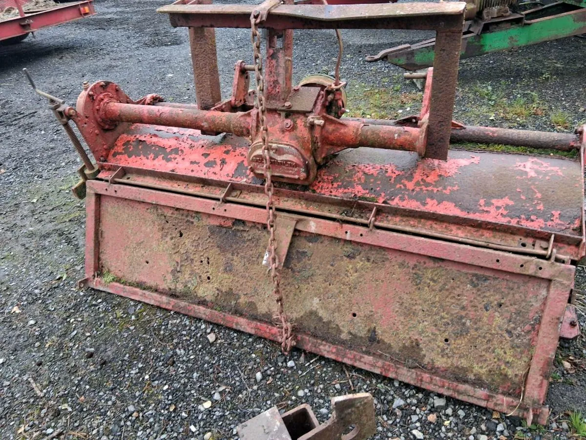 Howard rotavator,dump trailer,saw bench - Image 1