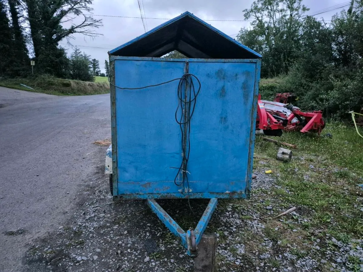 Trailer - Image 2