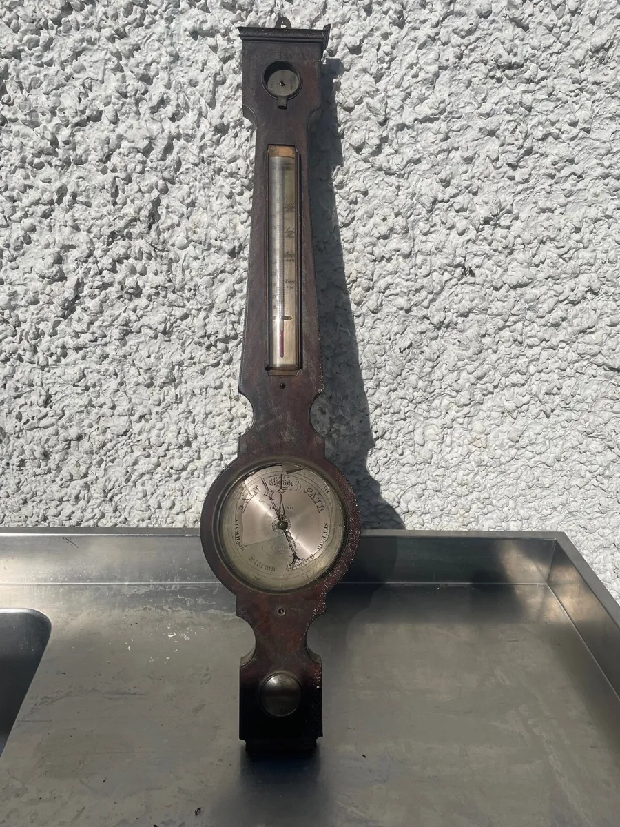 Old vintage clock - Image 1