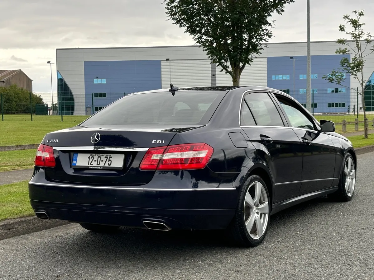 Mercedes Benz E220 CDI AVANTGARDE 2012 *NEW NCT* - Image 3