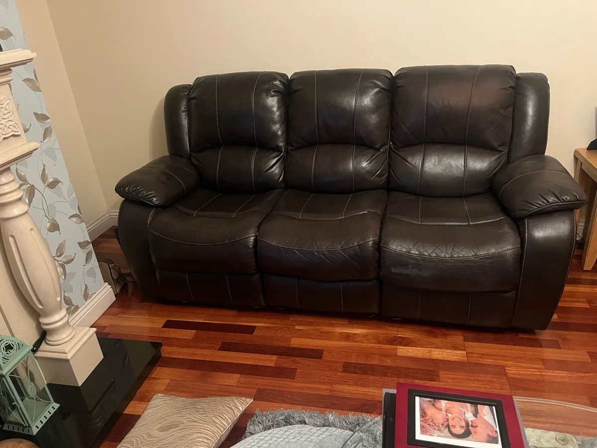 Sofa and two chairs - Image 1