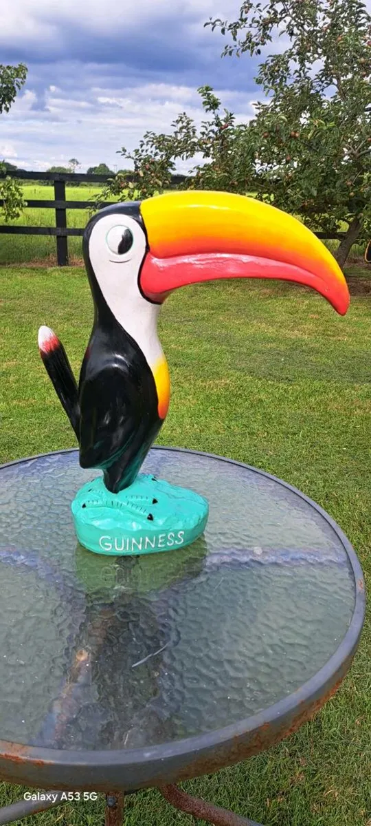 Large Guinness toucan - Image 1